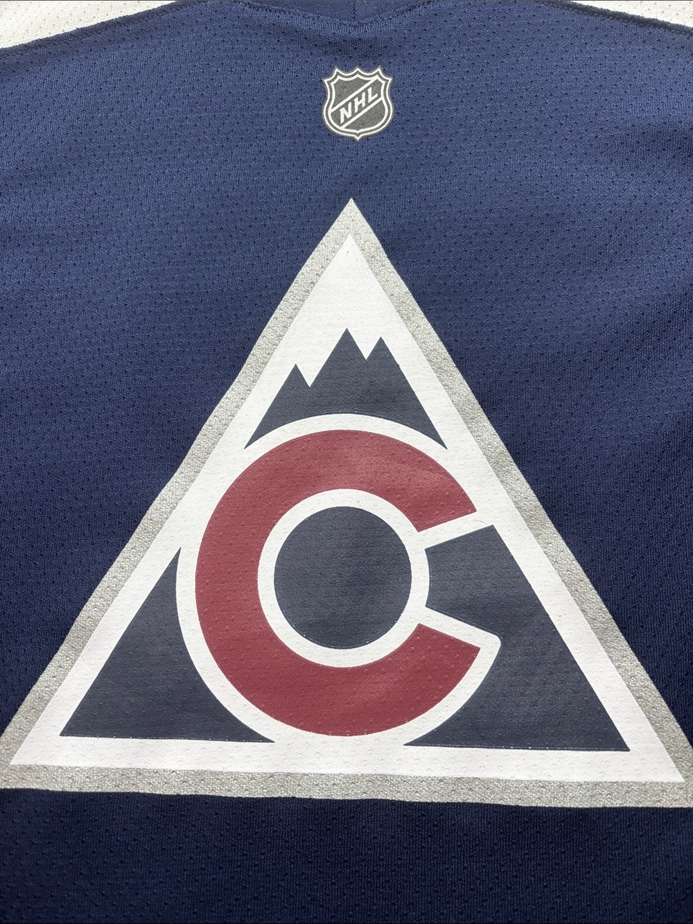 NHL Colorado Avalanche Nathan MacKinnon 29 Youth Alternate Hockey Jersey L/XL - Picture 2 of 6